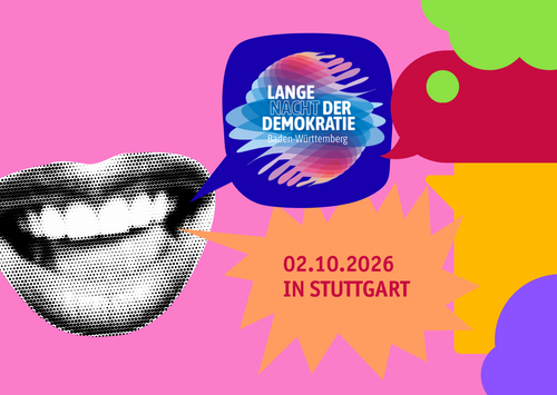 Zu sehen ist das Logo der Langen Nacht der Demokratie sowie viele bunte Sprechblasen, die aus einem freundlichen offenen Mund kommen.